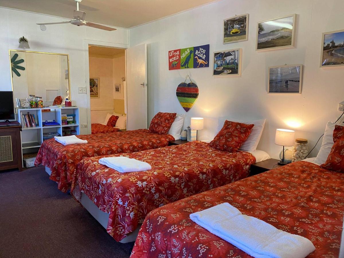 Bundaberg Coral Villa Motor Inn Exterior photo