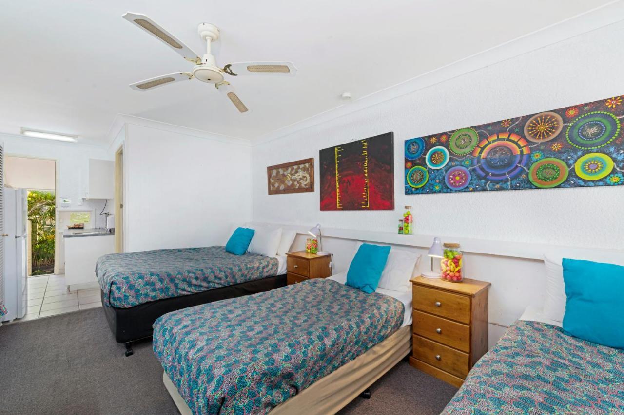 Bundaberg Coral Villa Motor Inn Exterior photo
