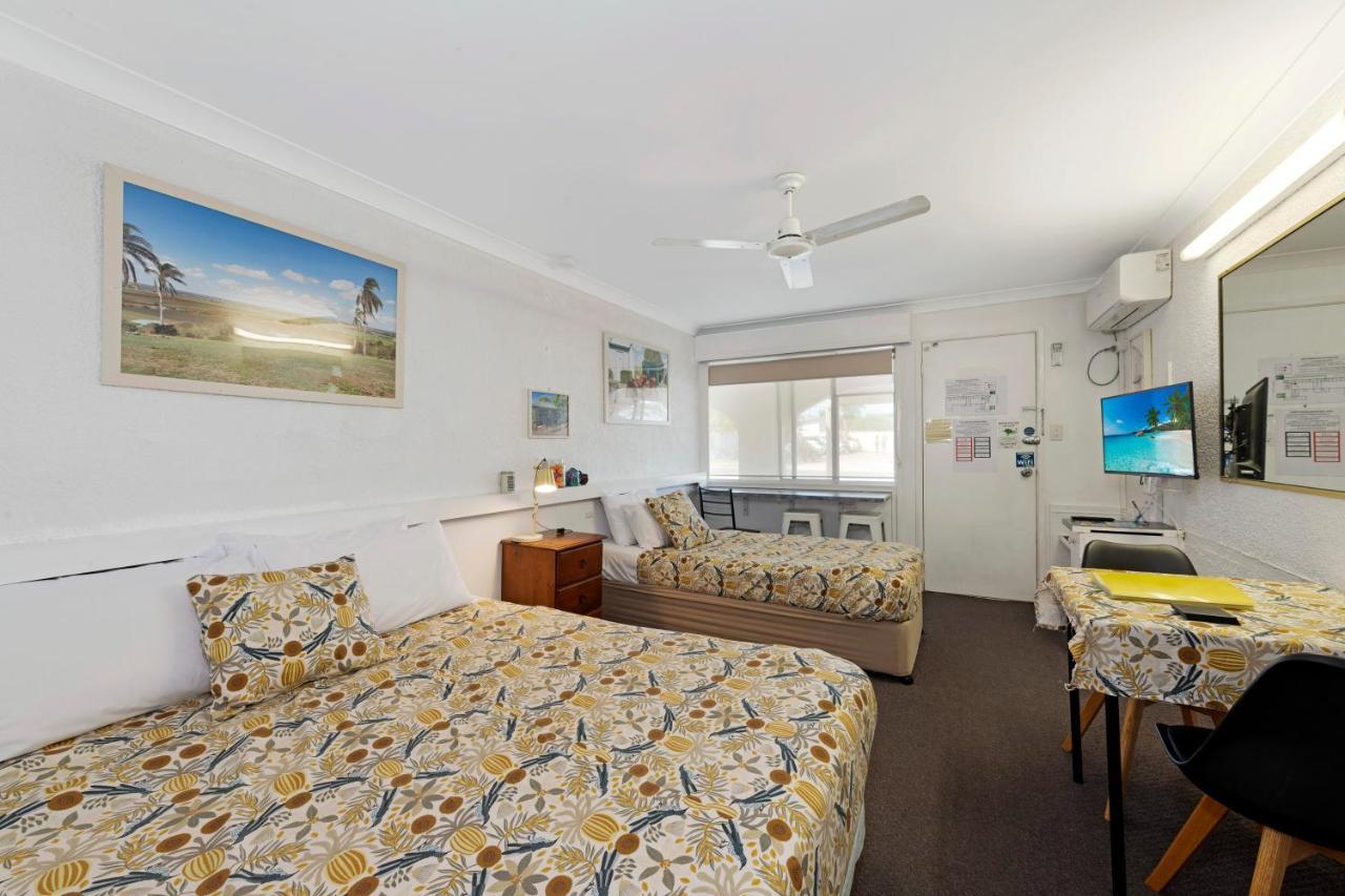 Bundaberg Coral Villa Motor Inn Exterior photo