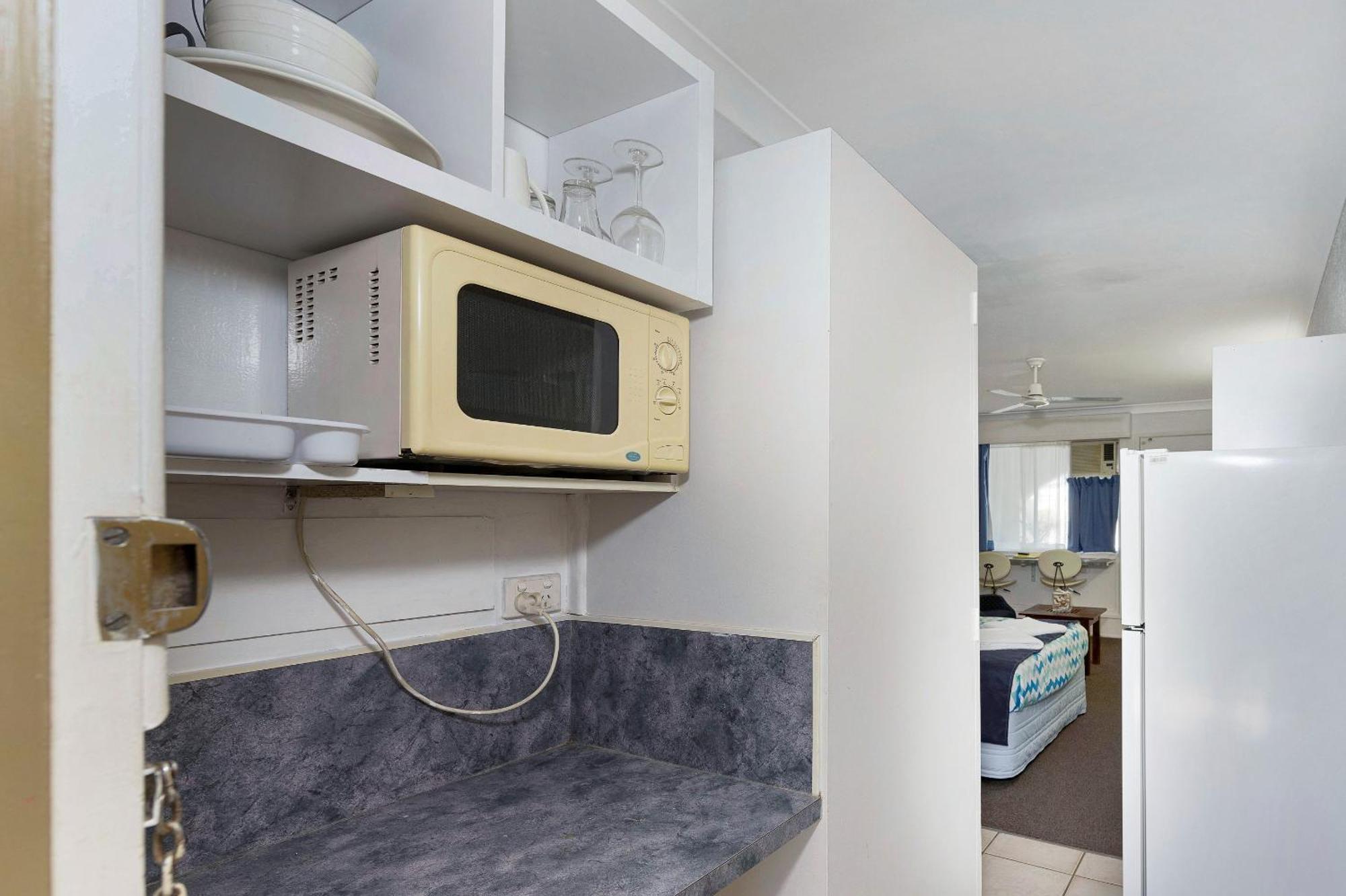 Bundaberg Coral Villa Motor Inn Room photo
