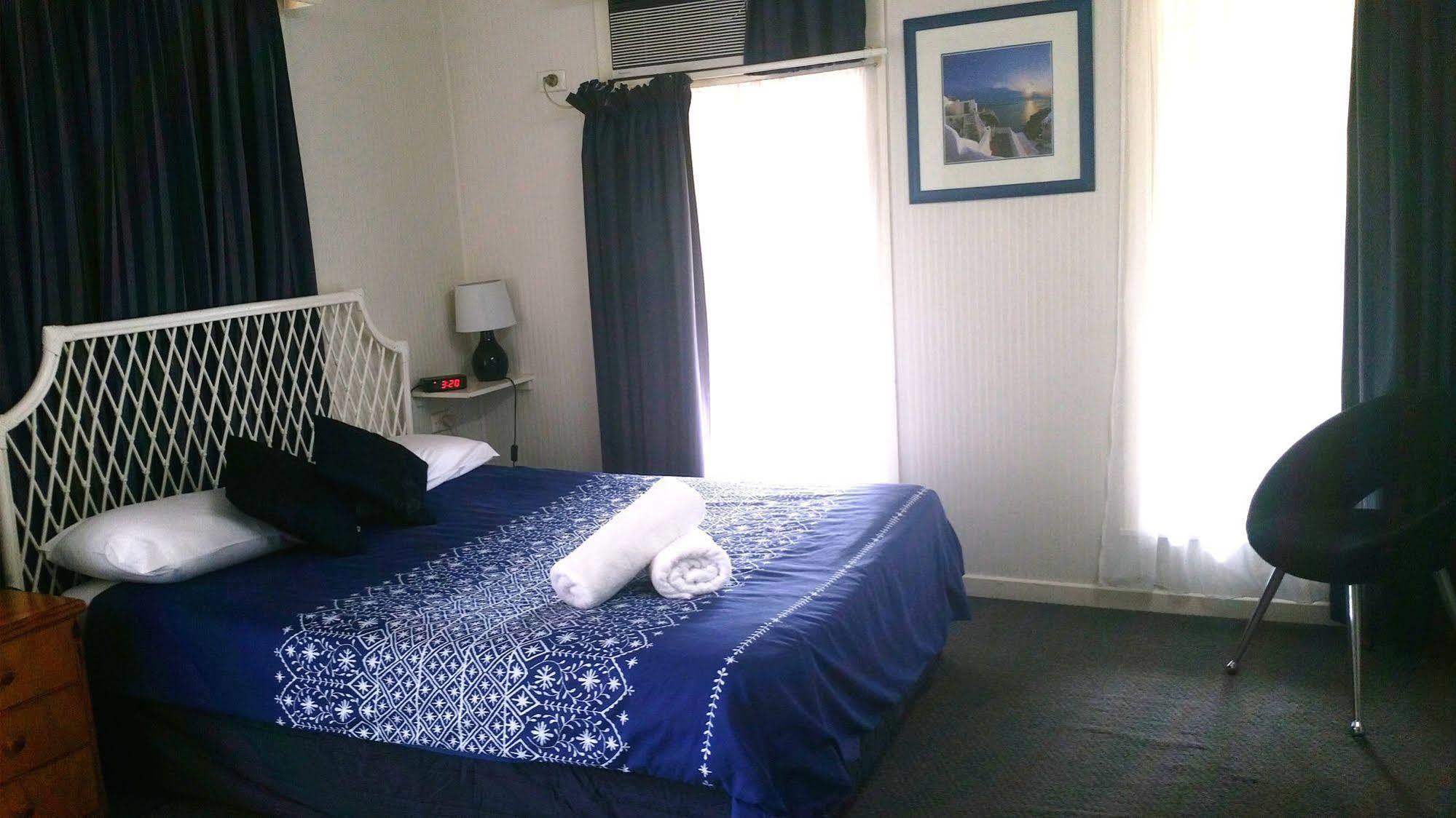 Bundaberg Coral Villa Motor Inn Exterior photo